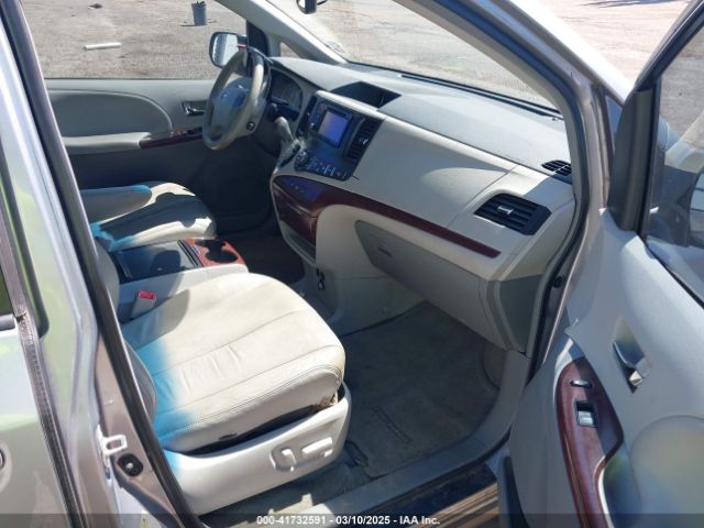 5TDYK3DC2ES450918 Toyota Sienna Xle V6 8 Passenger