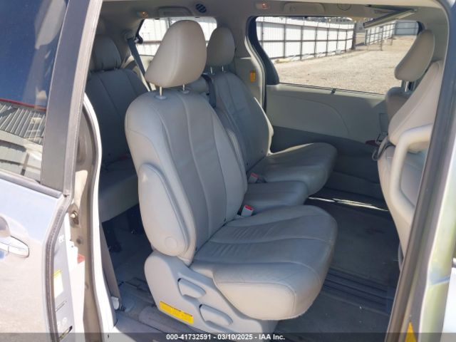 5TDYK3DC2ES450918 Toyota Sienna Xle V6 8 Passenger