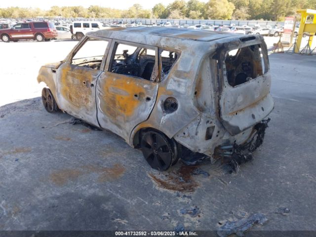 KNDJN2A25E7709765 KIA Soul