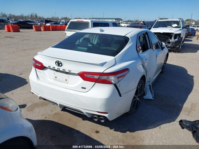 4T1G11AKXLU870848 Toyota CAMRY SE