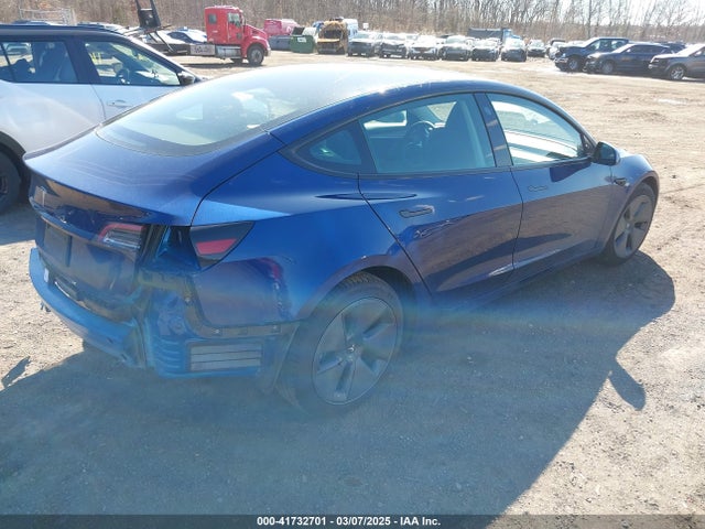 2023 TESLA MODEL 3 5YJ3E1EA2PF690335 Photo 3
