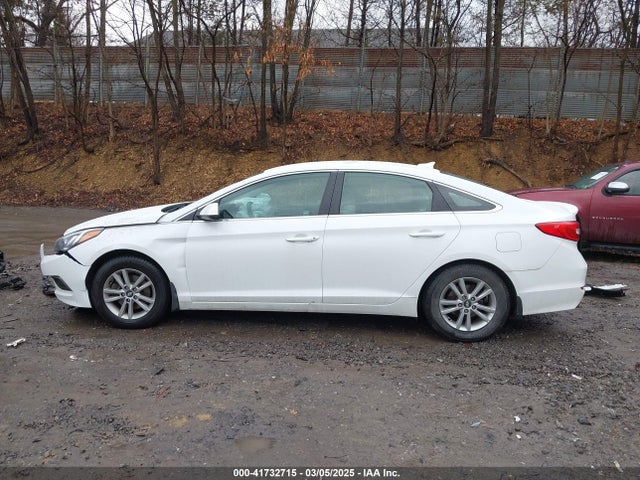 Hyundai Sonata 2017 5NPE24AF1HH569352 Image 15
