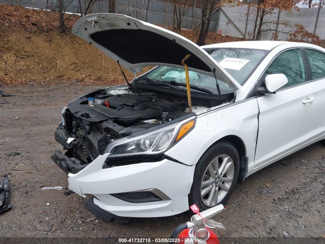 Hyundai Sonata 2017 5NPE24AF1HH569352 Image 22