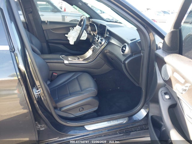 WDC0G8DB9LF742009 Mercedes-Benz GLC 300