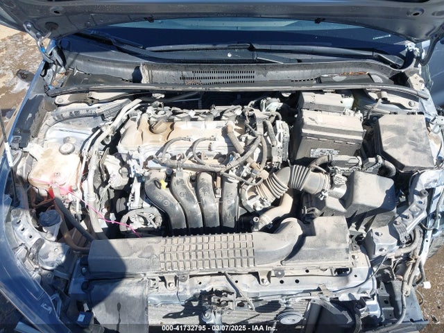 JTDEPMAE6MJ117973 Toyota COROLLA LE