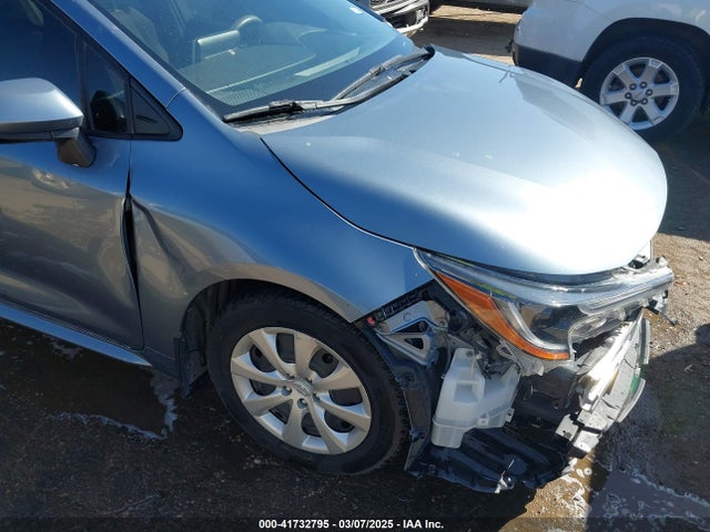 JTDEPMAE6MJ117973 Toyota COROLLA LE