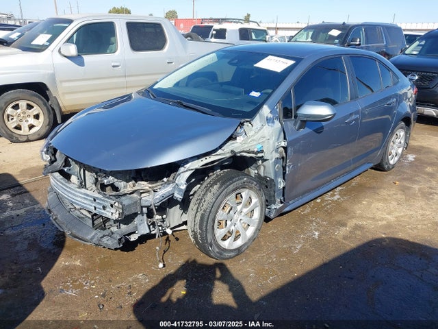 JTDEPMAE6MJ117973 Toyota COROLLA LE