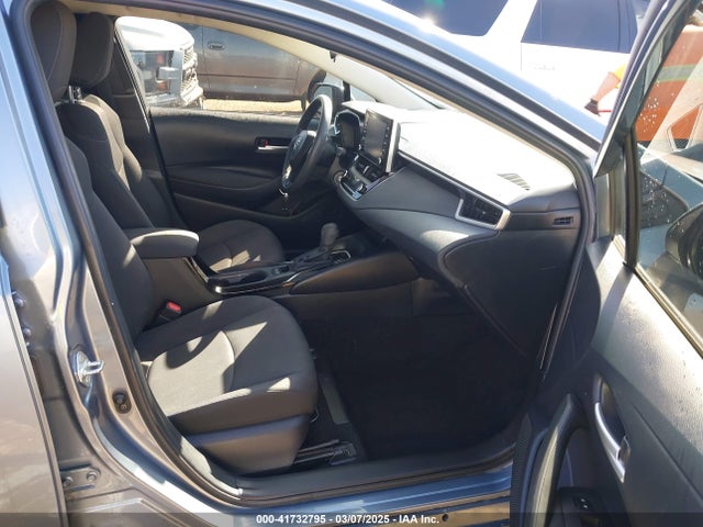 JTDEPMAE6MJ117973 Toyota COROLLA LE