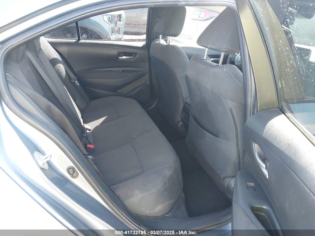 JTDEPMAE6MJ117973 Toyota COROLLA LE