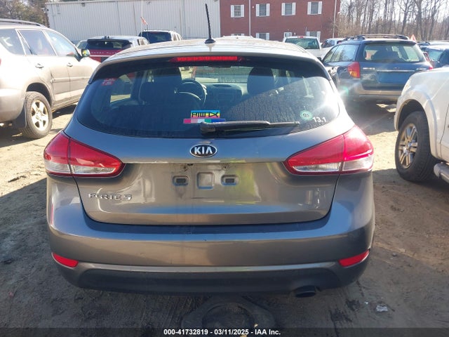 KIA Forte 5-door Lx 2016 KNAFX5A82G5494900 Image 16