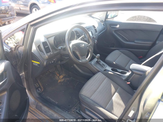 KIA Forte 5-door Lx 2016 KNAFX5A82G5494900 Image 5