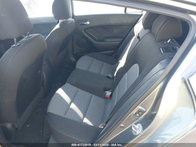 KIA Forte 5-door Lx 2016 KNAFX5A82G5494900 Image 8