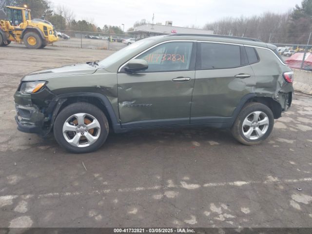 3C4NJDBB3JT480371 Jeep Compass Latitude 4x4