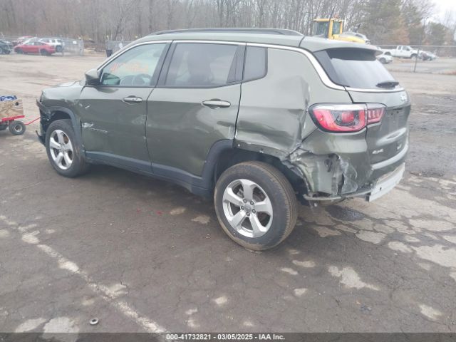 3C4NJDBB3JT480371 Jeep Compass Latitude 4x4
