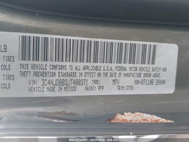 3C4NJDBB3JT480371 Jeep Compass Latitude 4x4