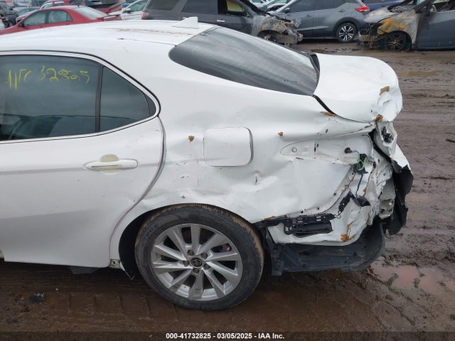 4T1C11AK7MU573519 Toyota CAMRY LE