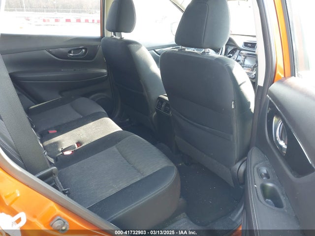 JN8AT2MV8HW008664 Nissan ROGUE SV