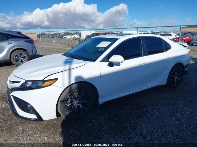 4T1T11AK3MU532952 Toyota CAMRY SE