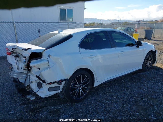 4T1T11AK3MU532952 Toyota CAMRY SE