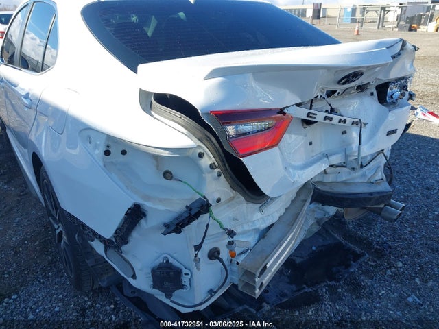 4T1T11AK3MU532952 Toyota CAMRY SE