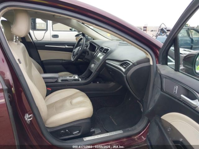 3FA6P0SU3HR208641 Ford Fusion Energi Titanium