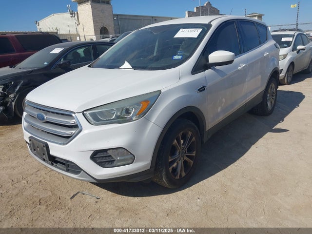 Ford ESCAPE SE 2017 1FMCU0G90HUD85582 Image 2
