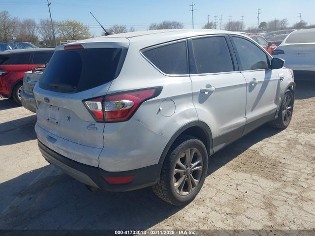 Ford ESCAPE SE 2017 1FMCU0G90HUD85582 Image 4