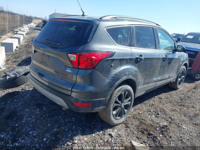 1FMCU9HD5KUC09674 Ford ESCAPE SEL