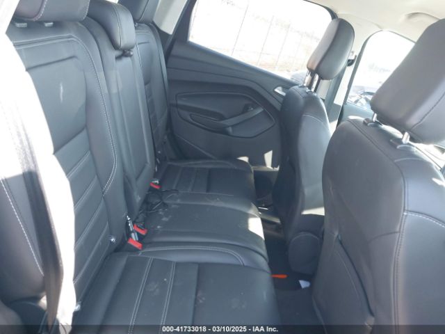 1FMCU9HD5KUC09674 Ford ESCAPE SEL