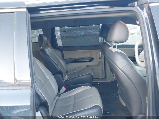 KNDMC5C10G6158467 KIA SEDONA EX