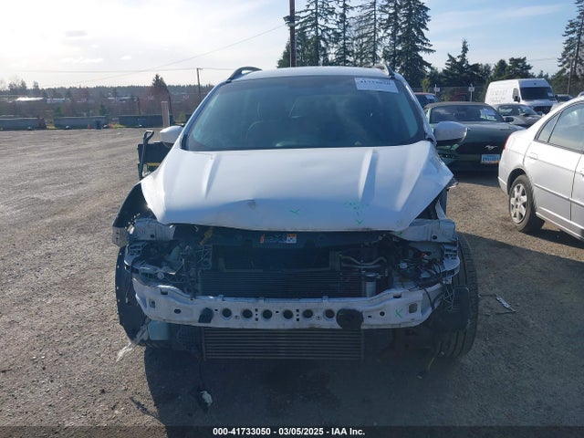 1FMCU9G95HUA63525 Ford ESCAPE SE