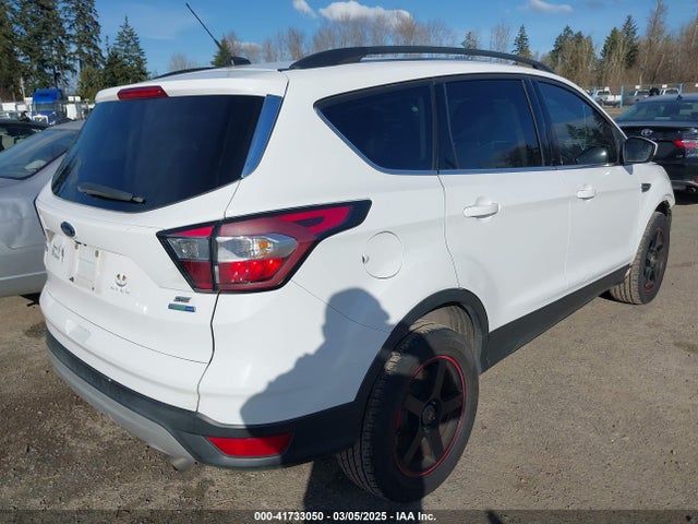 1FMCU9G95HUA63525 Ford ESCAPE SE