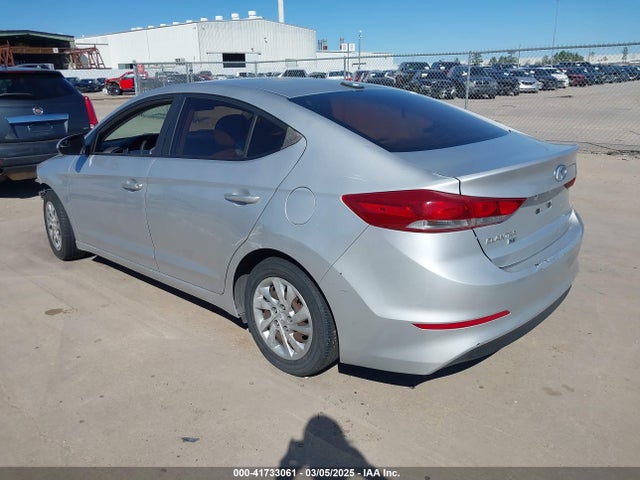 KMHD74LF8HU108435 Hyundai ELANTRA SE