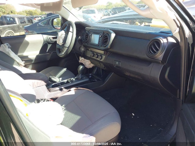 5TFAX5GN7KX149207 Toyota Tacoma Sr