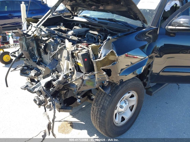 5TFAX5GN7KX149207 Toyota Tacoma Sr