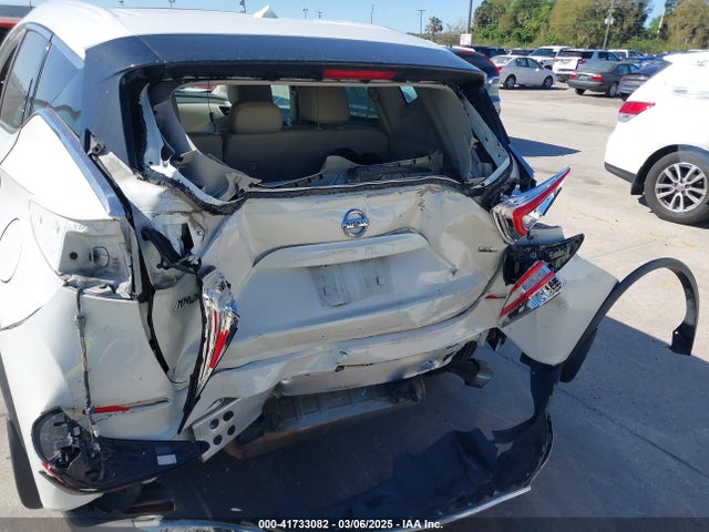 5N1AZ2MG0FN246051 Nissan MURANO SL