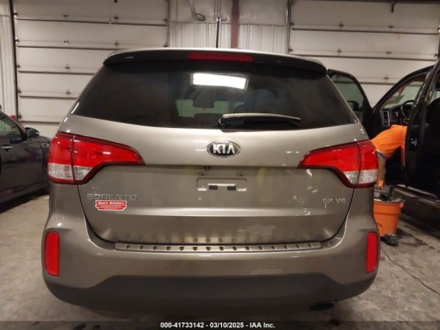 5XYKUDA78FG624275 KIA Sorento Ex V6