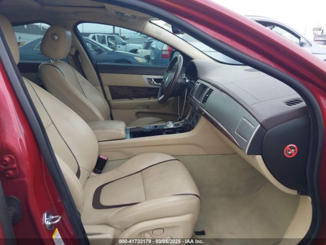 2012 JAGUAR XF SAJWA0HB5CLS21062 Photo 4