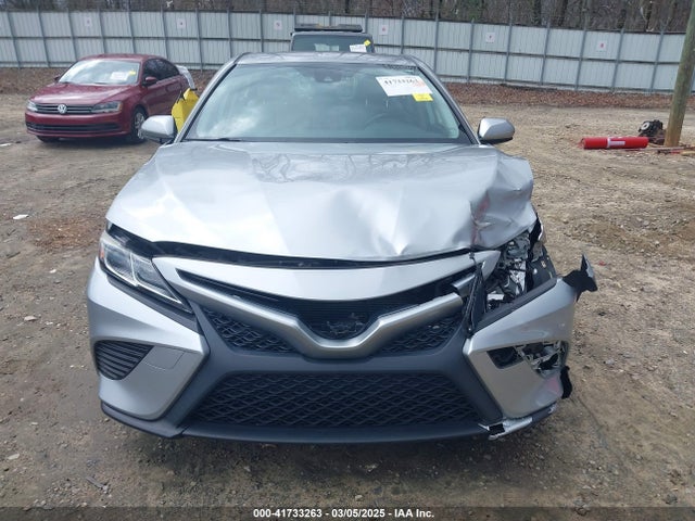 4T1B11HK0KU806106 Toyota CAMRY SE