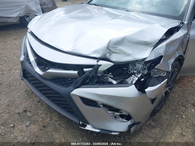 4T1B11HK0KU806106 Toyota CAMRY SE