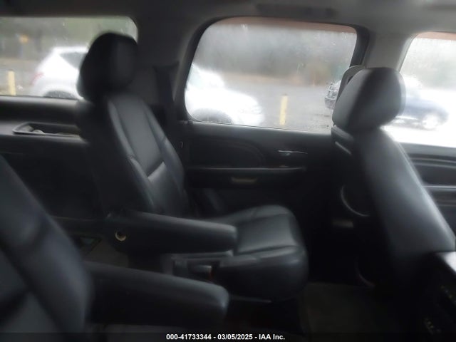 41733344 :رقم المزاد ، 1GKS2EEF5CR235785 vin ، 2012 Gmc Yukon Denali مزاد بيع