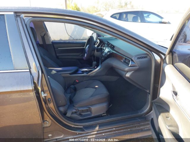 4T1B31HK4KU516123 Toyota Camry Hybrid Le