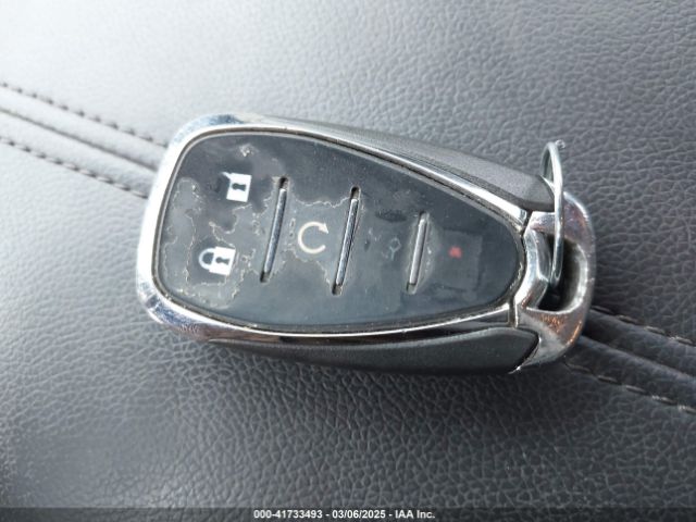 1G1ZD5ST0JF256985 Chevrolet MALIBU LT