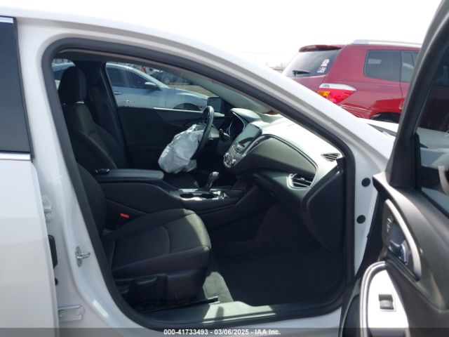 1G1ZD5ST0JF256985 Chevrolet MALIBU LT