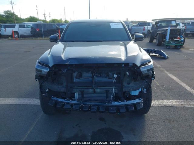 3TYLB5JN1RT042674 Toyota Tacoma Sr5 4wd