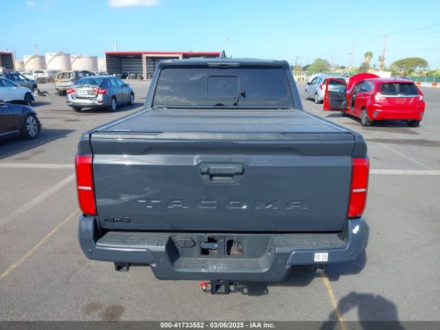 3TYLB5JN1RT042674 Toyota Tacoma Sr5 4wd