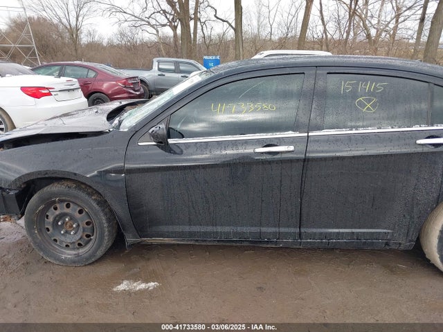 Chrysler 200 Limited 2014 1C3CCBCG4EN151415 Image 14
