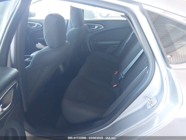 Chrysler 2015 2015 1C3CCCAB4FN533703 Image 8