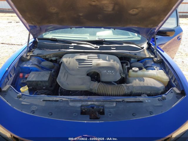 2C3CDXBG6JH313561 Dodge Charger Sxt Rwd