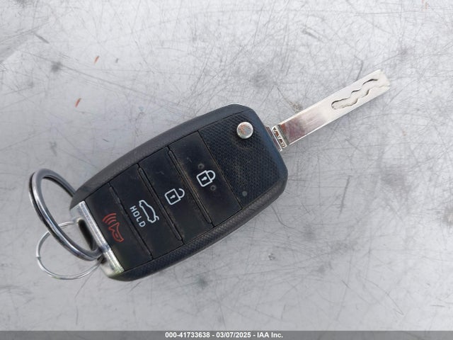 5XXGT4L36JG211996 KIA Optima Lx